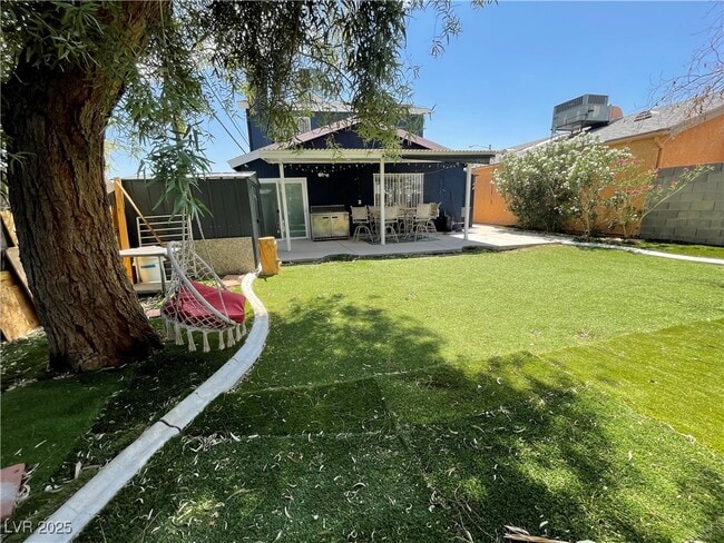 Building Photo - 5005 Celebrity Cir