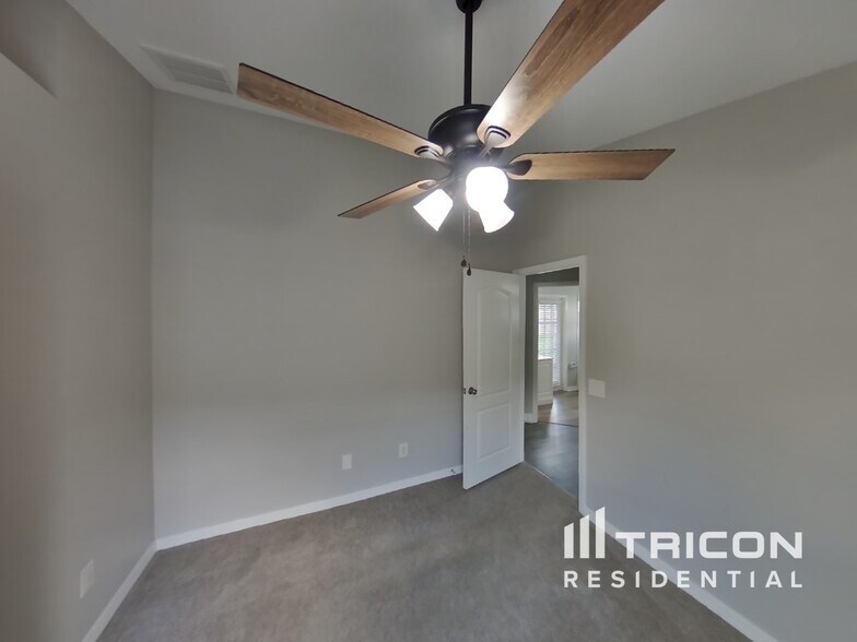 Building Photo - 3455 Clover Blossom Cir
