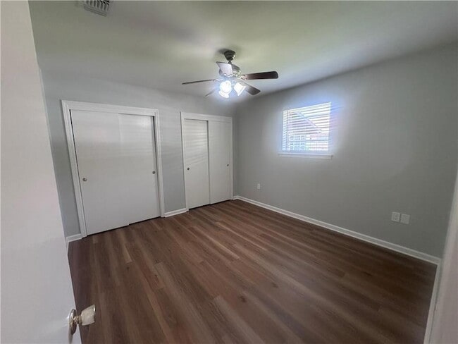Building Photo - 212 Transcontinental Dr