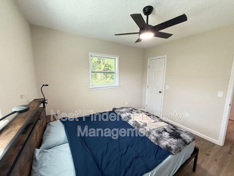 Building Photo - 1325 Hibiscus St