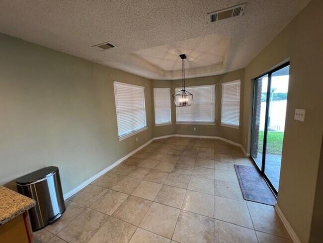 Building Photo - 228 Constellation Dr