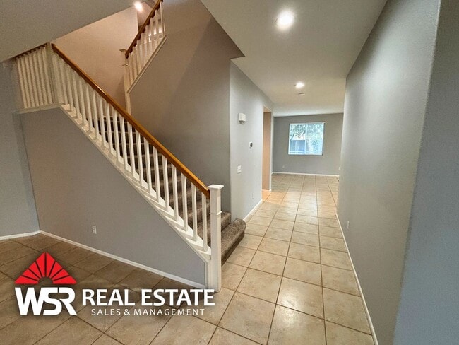 Building Photo - Stunning Orangecrest Rental – Pool, Yard, ...