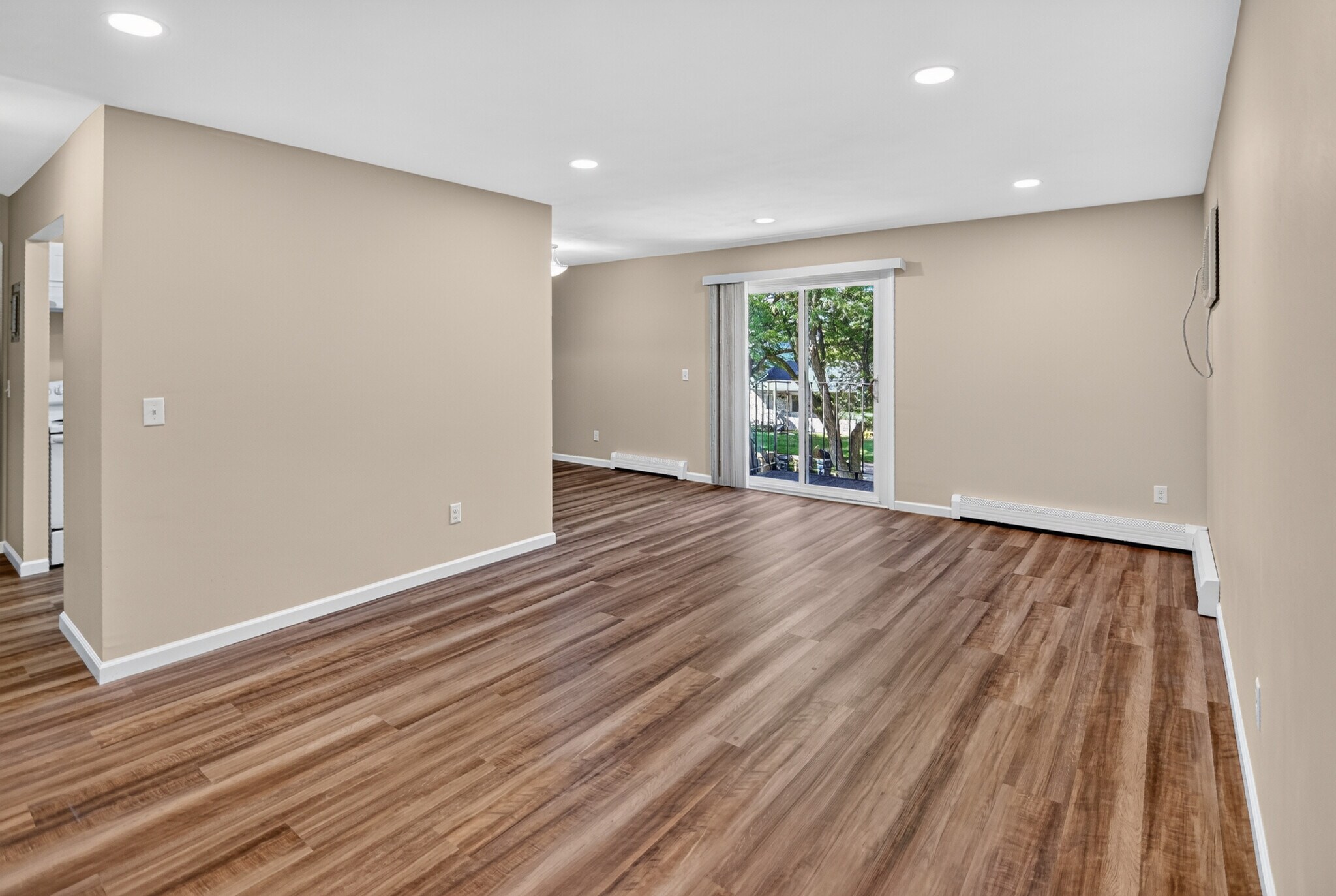 Building Photo - 5110 Pebblebrook Dr