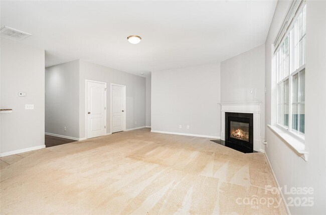 Building Photo - 14026 Green Birch Dr