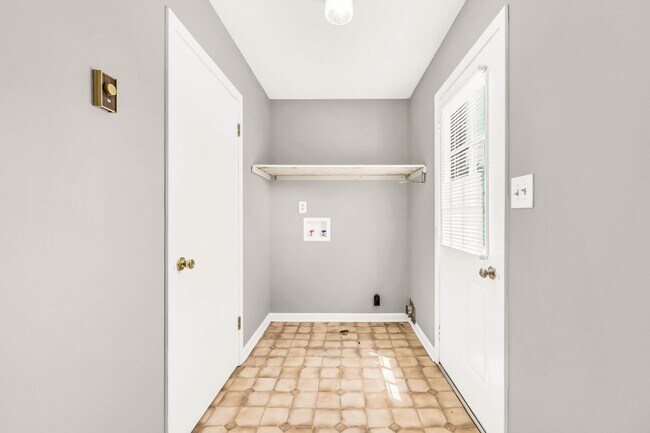 Building Photo - 3104 Spring Creek Ct