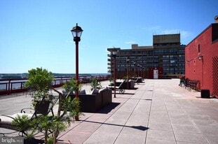 Building Photo - 801 N Pitt St