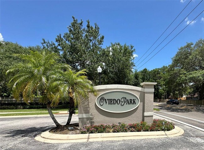 Building Photo - 204 Canterbury Bell Dr
