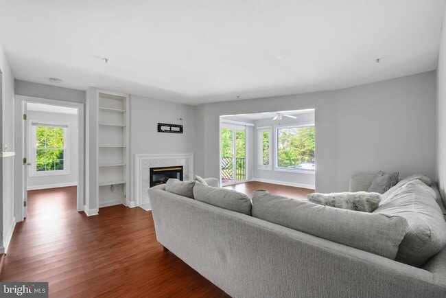 Building Photo - 12209 Fairfield House Dr