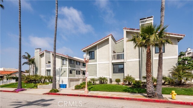 Primary Photo - 718 S Catalina Ave