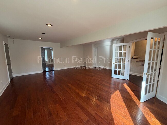 Building Photo - 835 Timber Lake Trail