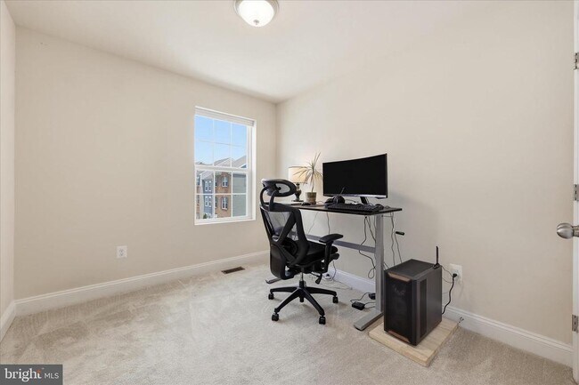 Building Photo - 5060 Judicial Wy