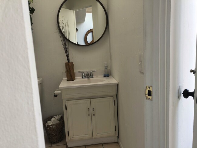 Ba 1 (1) - 29233 HEATHERCLIFF Rd