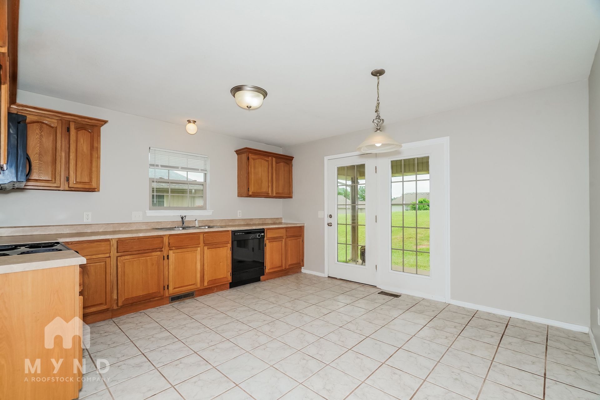 Building Photo - 5673 S Lexington Ave