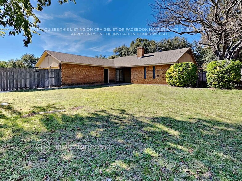 Building Photo - 2022 Spindletop Dr