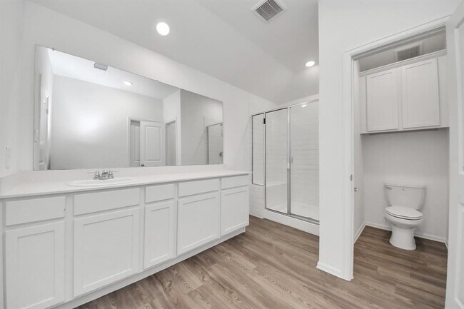 Building Photo - 1351 Antigua Dr