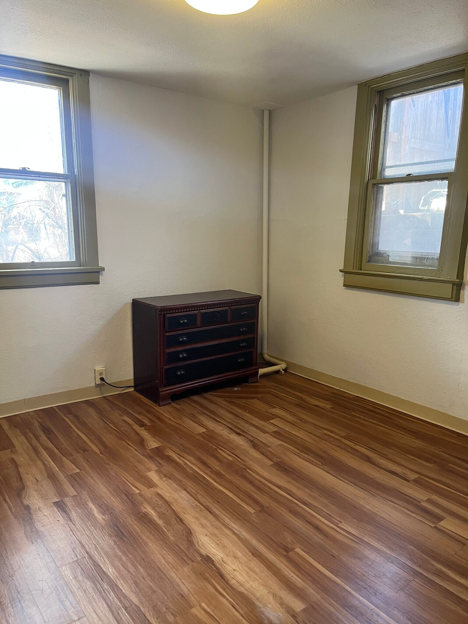 Building Photo - 2211 W Colorado Ave