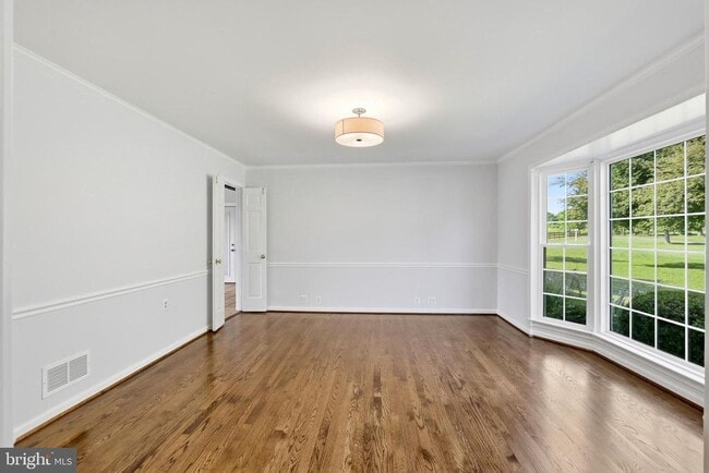 Building Photo - 39088 Bolington Rd