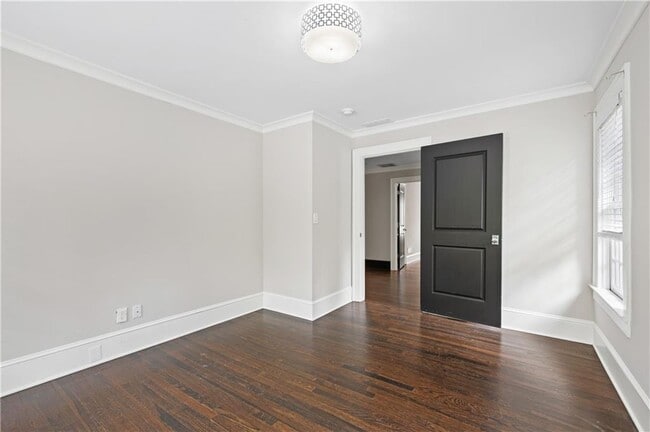 Building Photo - 1337 Briarcliff Rd NE