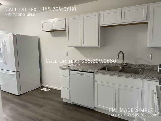 Building Photo - Spacious Condo in Great Orem Location!