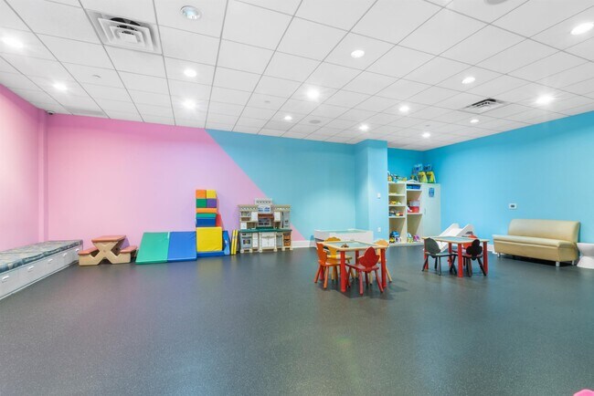 Building Photo - 4 Beacon Way