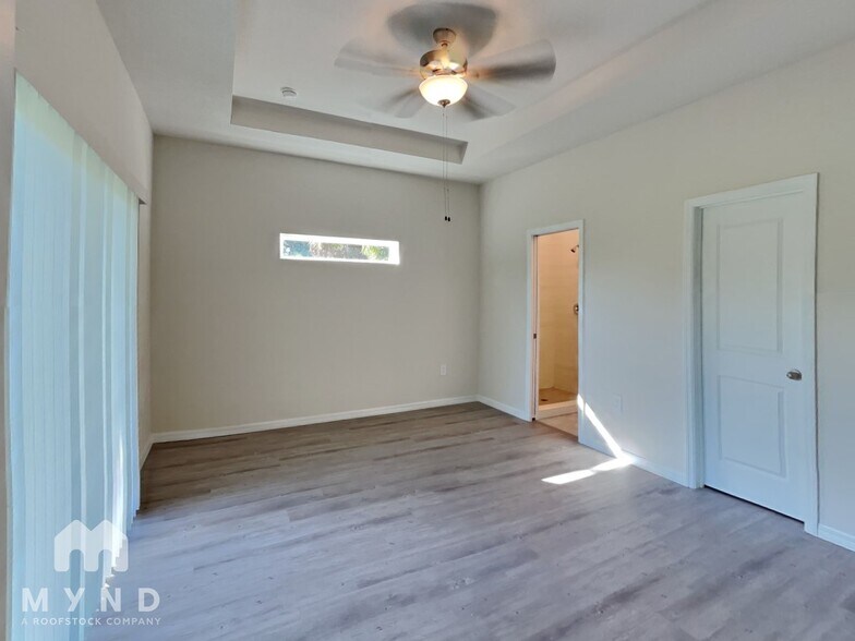 Building Photo - 2690 Shabonne Ln