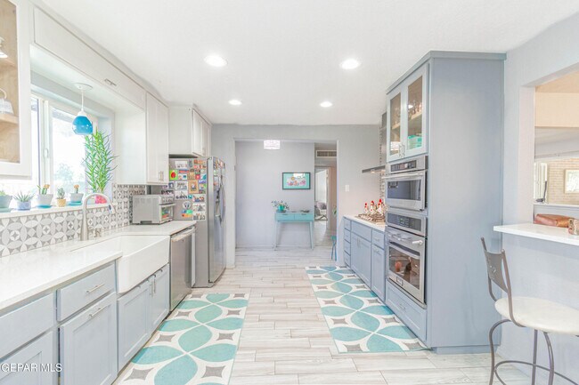 Building Photo - 3417 Aberdeen St