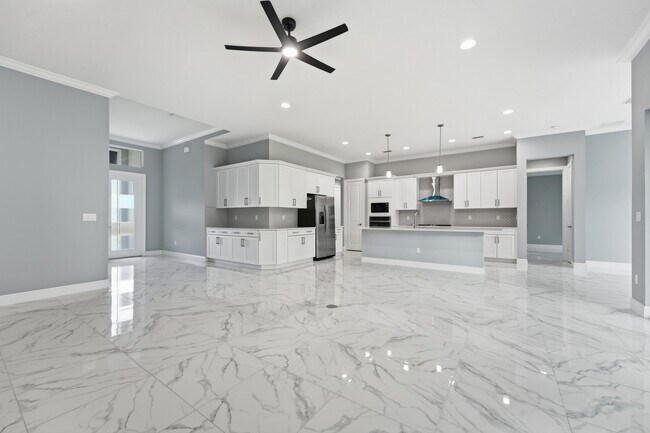 Building Photo - 6391 High Pointe Cir