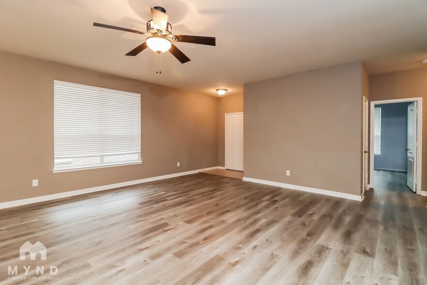 Building Photo - 5037 Caraway Dr