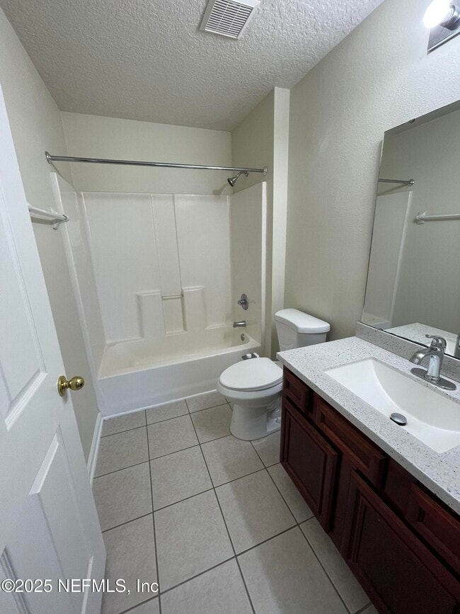 Building Photo - 6965 Ortega Woods Dr