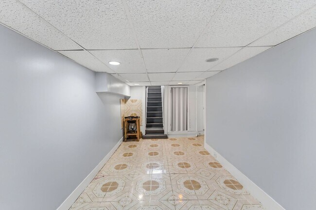 Building Photo - Pawtucket/Woodlawn Single Family Home - $2,695