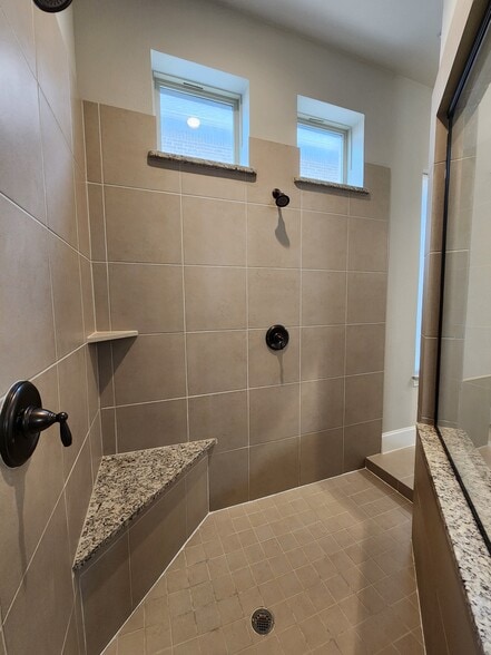 Double shower heads - 7163 Split Rein Rd