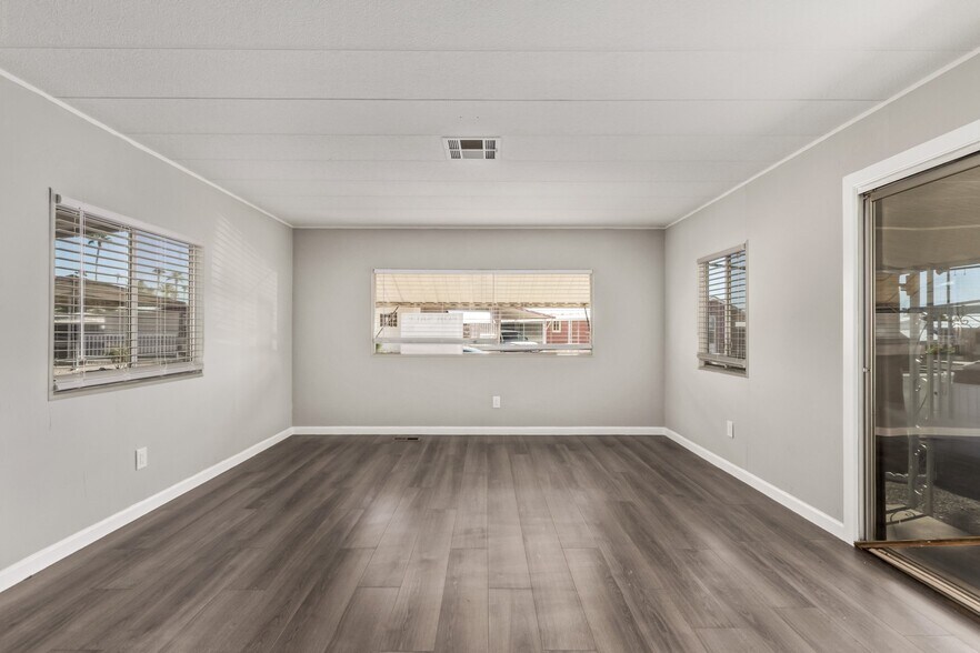 Building Photo - 303 S Recker Rd