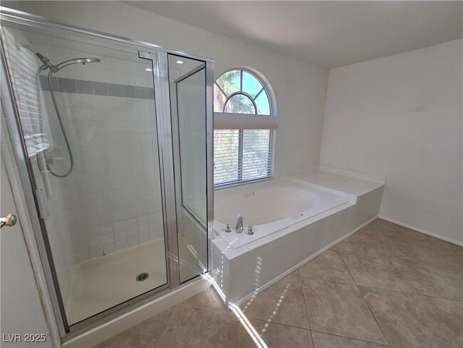 Building Photo - 8204 Tivoli Cove Dr