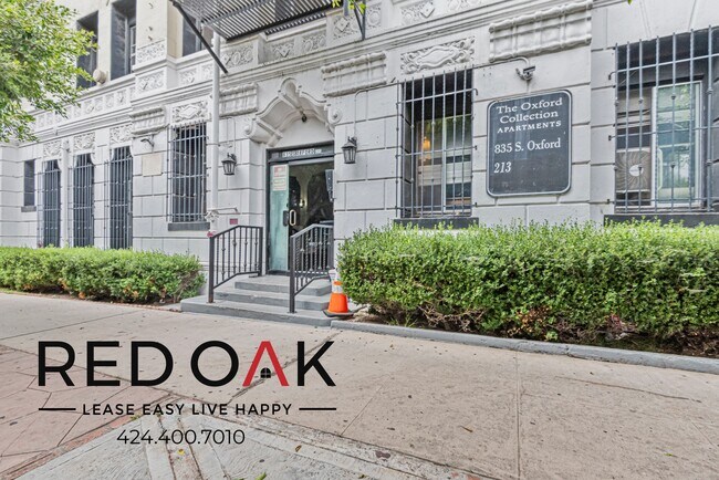 Building Photo - 835 S Oxford Ave