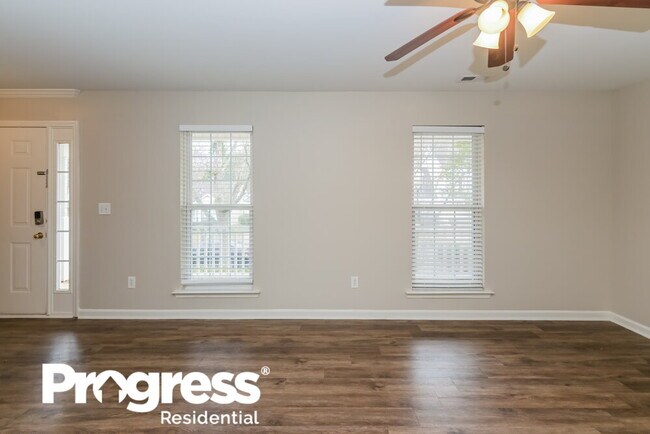 Building Photo - 6018 Spanish Moss Ln