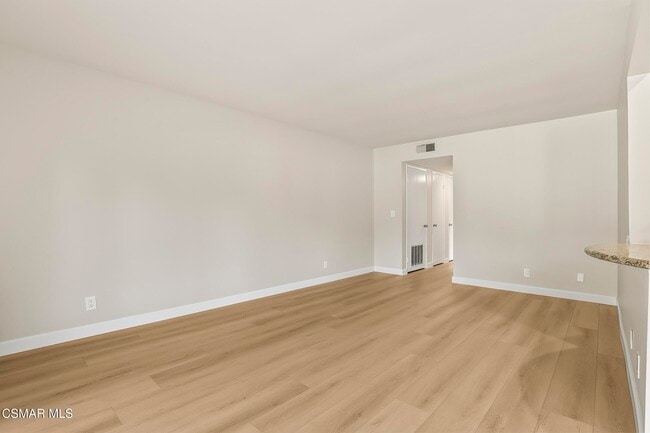 Building Photo - 1138 Landsburn Cir