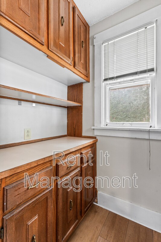Building Photo - 2315 N. 61st.