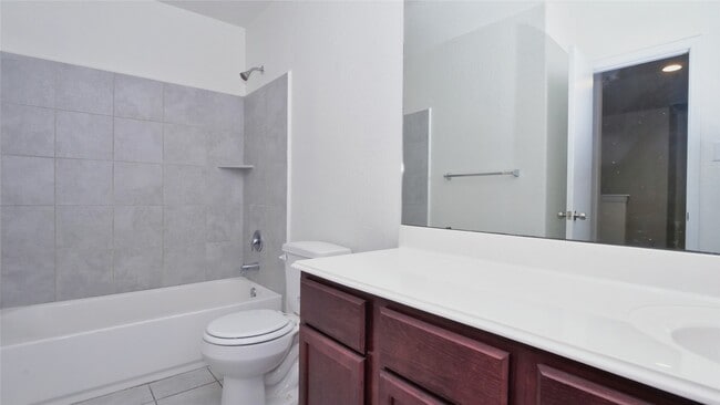 Building Photo - 3318 Madison Elm St