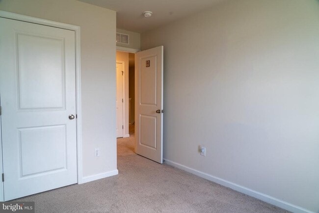 Building Photo - 57 Arlotta St