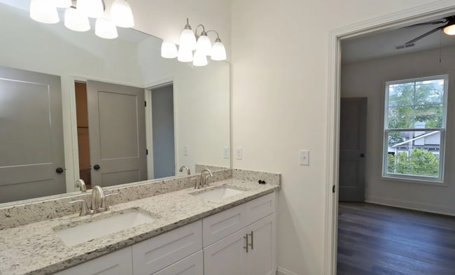 Building Photo - Pre-Leasing for the 26-27 School Year! Brand New Duplex In The Sought After Rosewood Columbia Are...