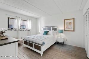 Building Photo - 1145 N Shannon Ave