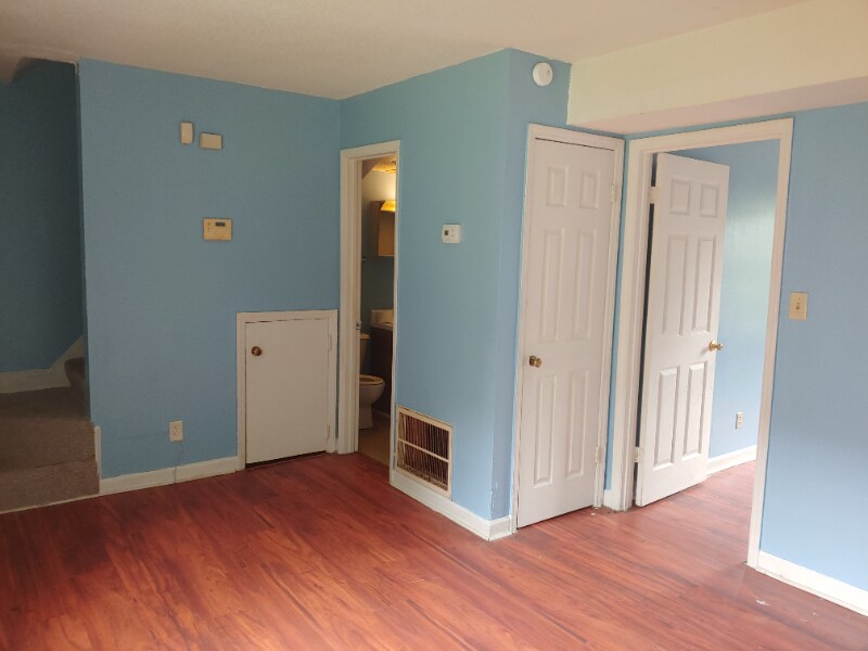 Building Photo - 132 Oakmont Dr