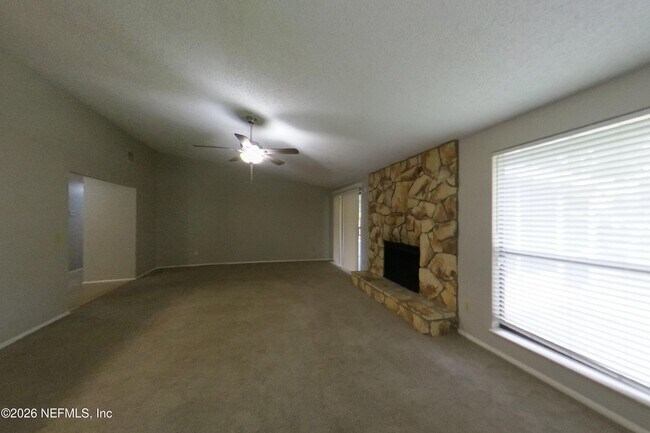 Building Photo - 8338 Knotts Landing Dr E