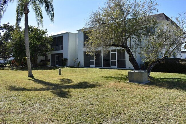Building Photo - 229 S McMullen Booth Rd