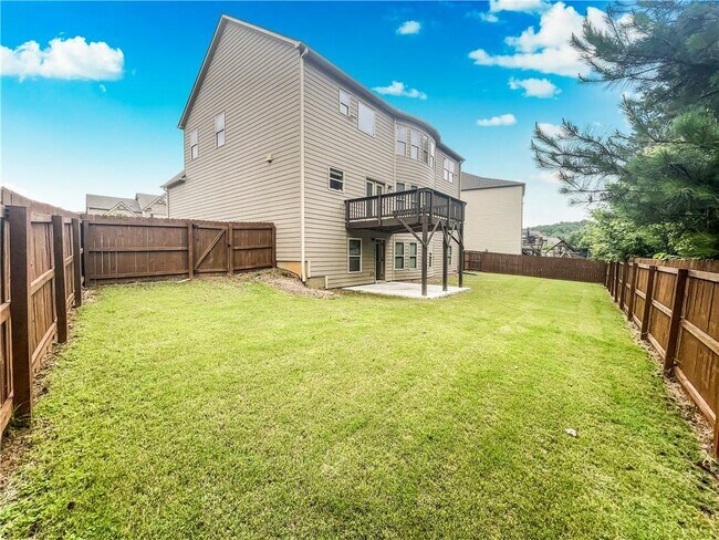 Building Photo - 5840 Zelkova Dr