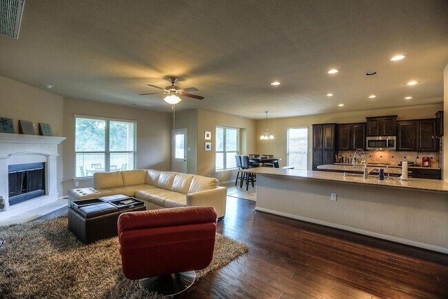 Building Photo - 83 West Wading Pond Circle