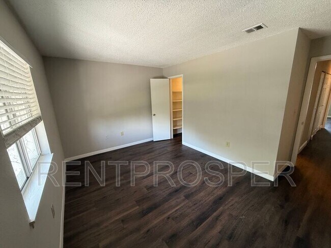 Building Photo - 4263 S Semoran Blvd