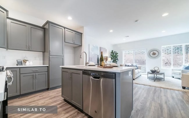 Building Photo - Newer South Salem Townhome - 2 Bedroom Plu...
