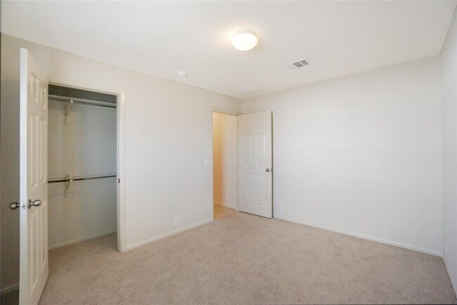 Building Photo - 14400 Martial Eagle Dr