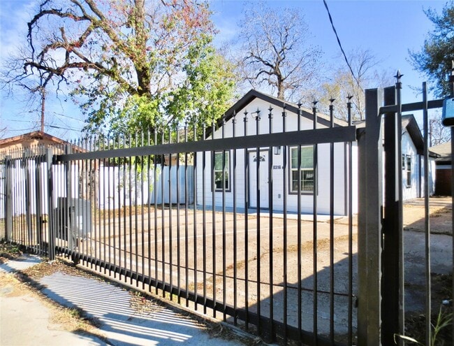 Building Photo - 10316 Aldine Westfield Rd